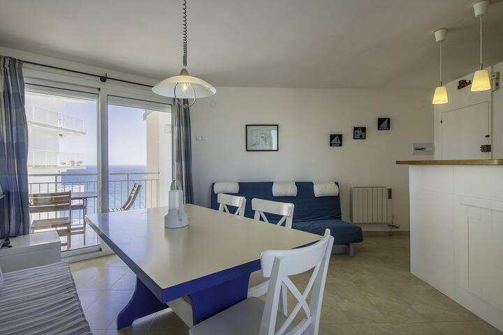 Apartment with sea views in Platja d’Aro gallery image 4