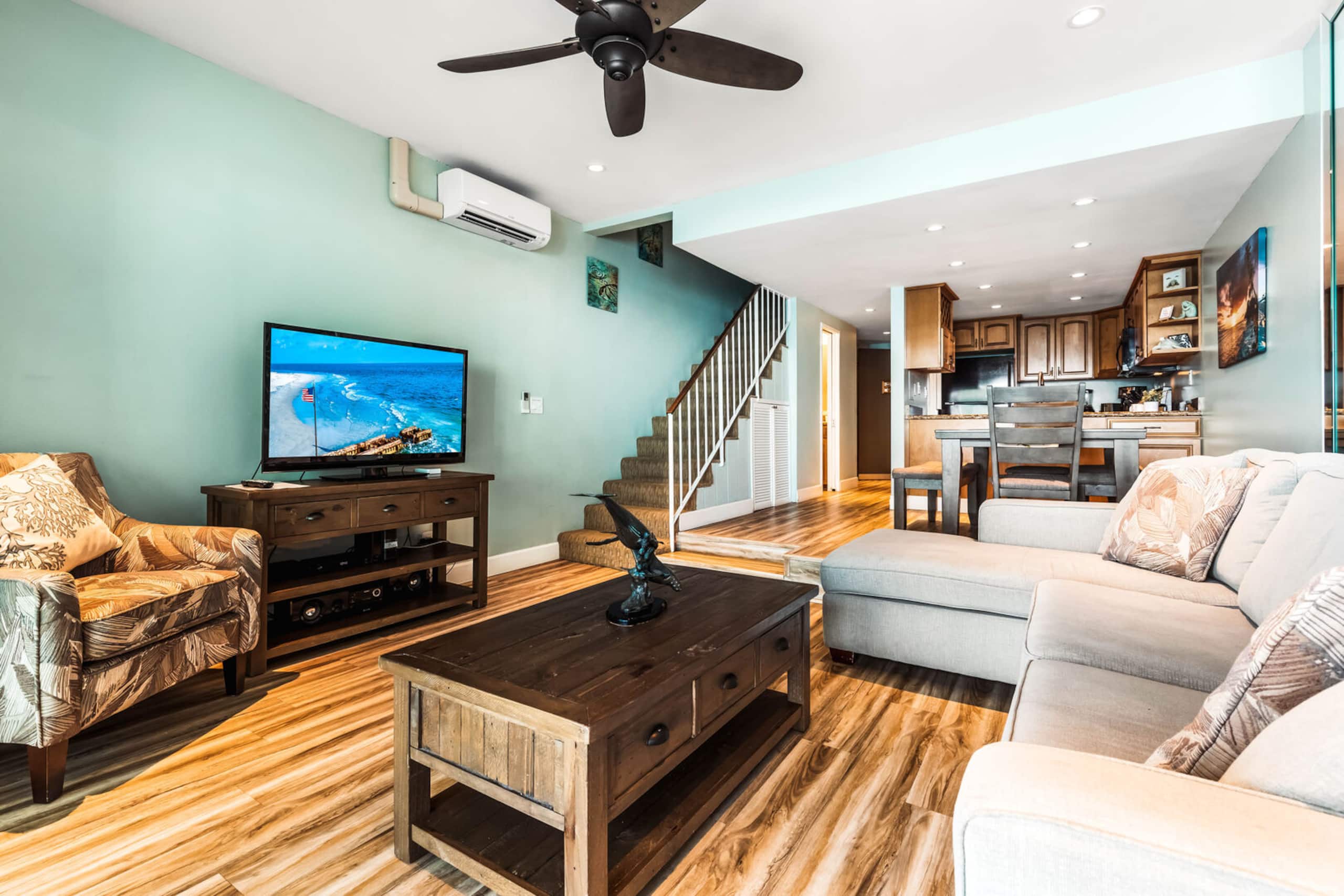 Condo in Lahaina · ★4.83 · 3 bedrooms · 4 beds · 2.5 baths - Image 4
