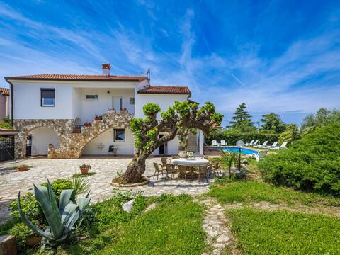 Successful Airbnb property: Villa Moj Mir by Interhome in Mihatovići