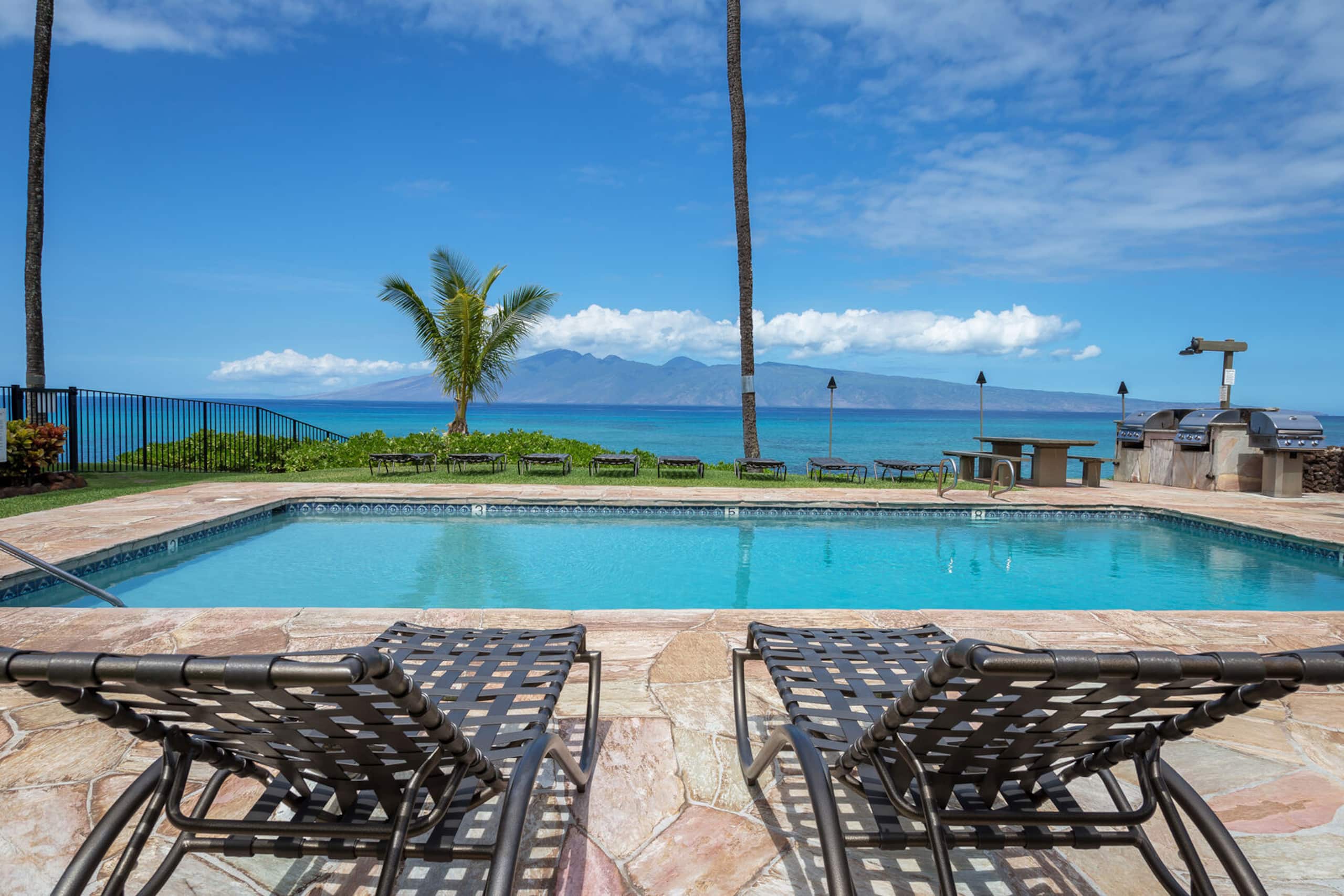 Condo in Lahaina · ★4.8 · 1 bedroom · 1 bed · 1 private bath - Image 18