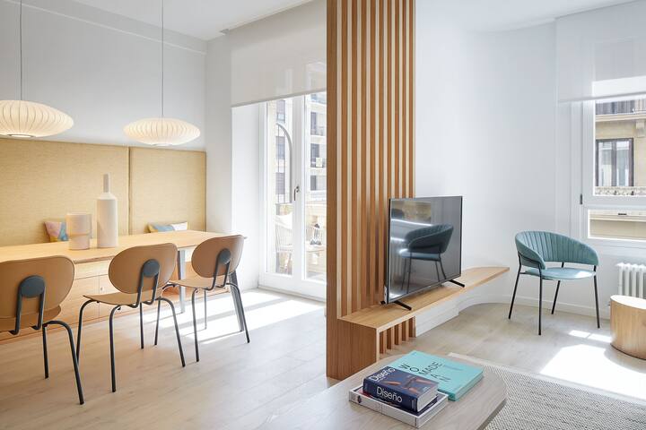 Daira Arena by FeelFree Rentals gallery image 3