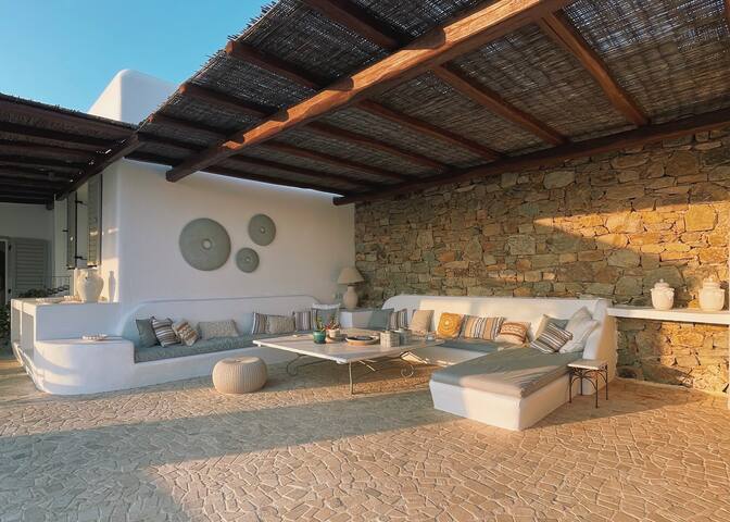 Calma Beach House gallery image 5