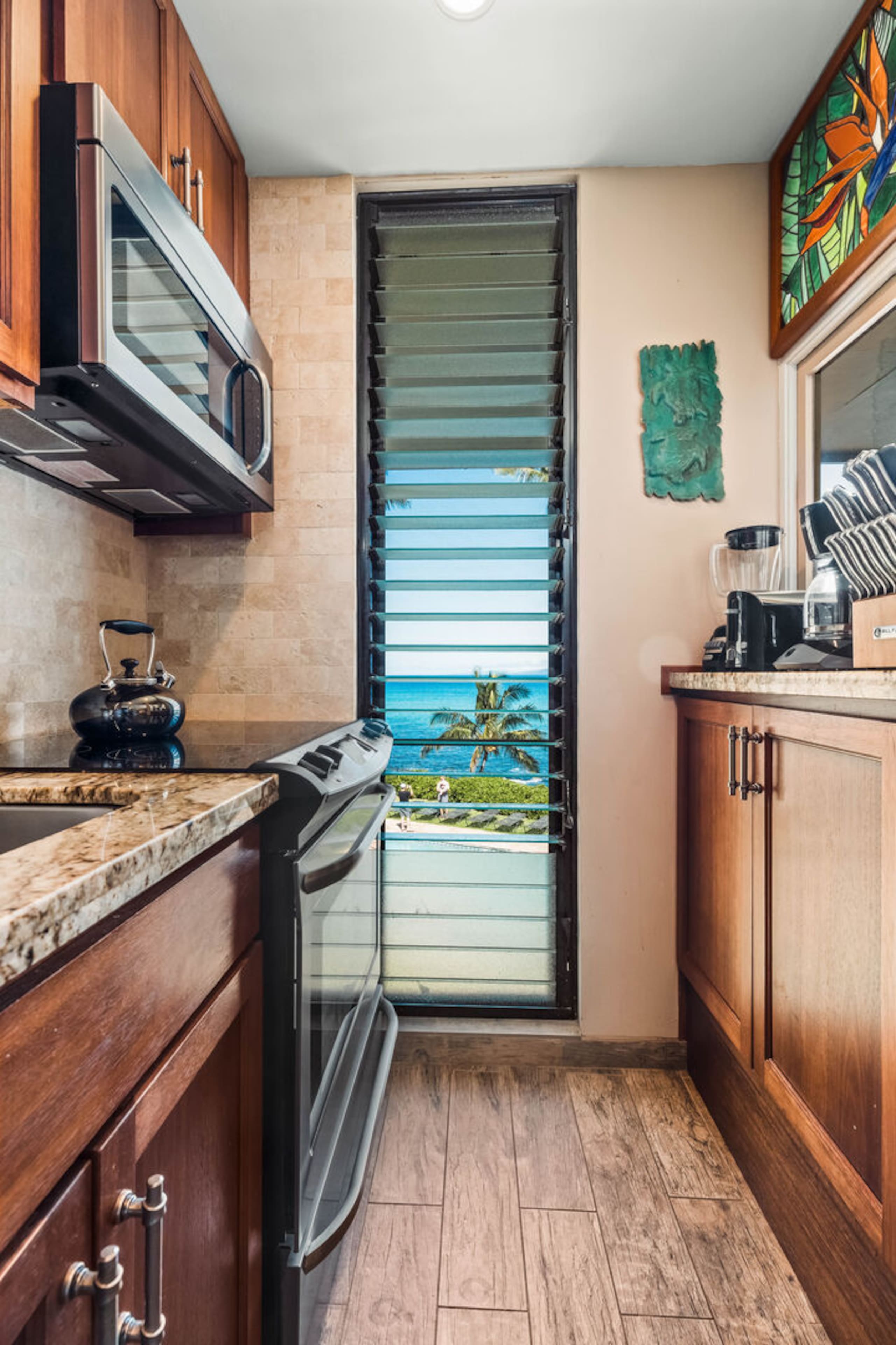 Condo in Lahaina · ★4.76 · 1 bedroom · 1 bed · 1 private bath - Image 11