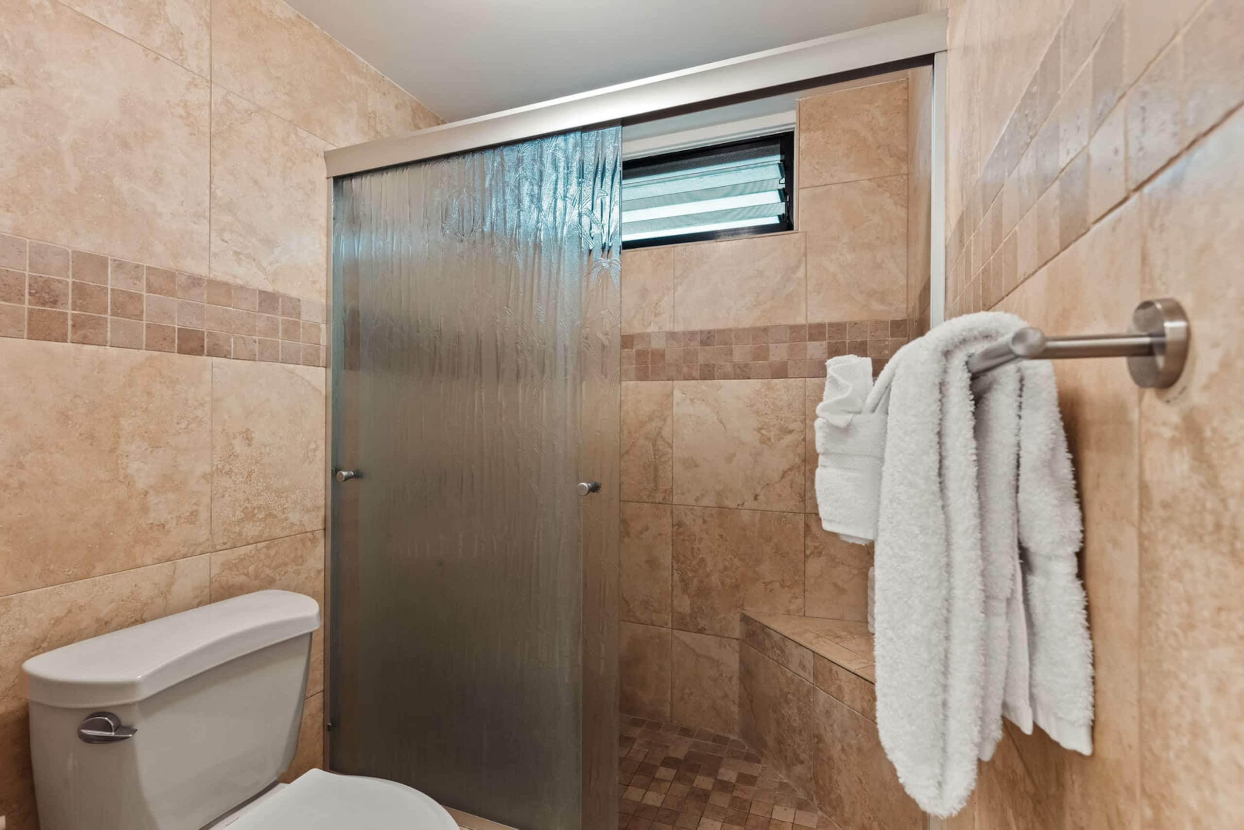 Condo in Lahaina · ★4.82 · 1 bedroom · 2 beds · 1 private bath - Image 17