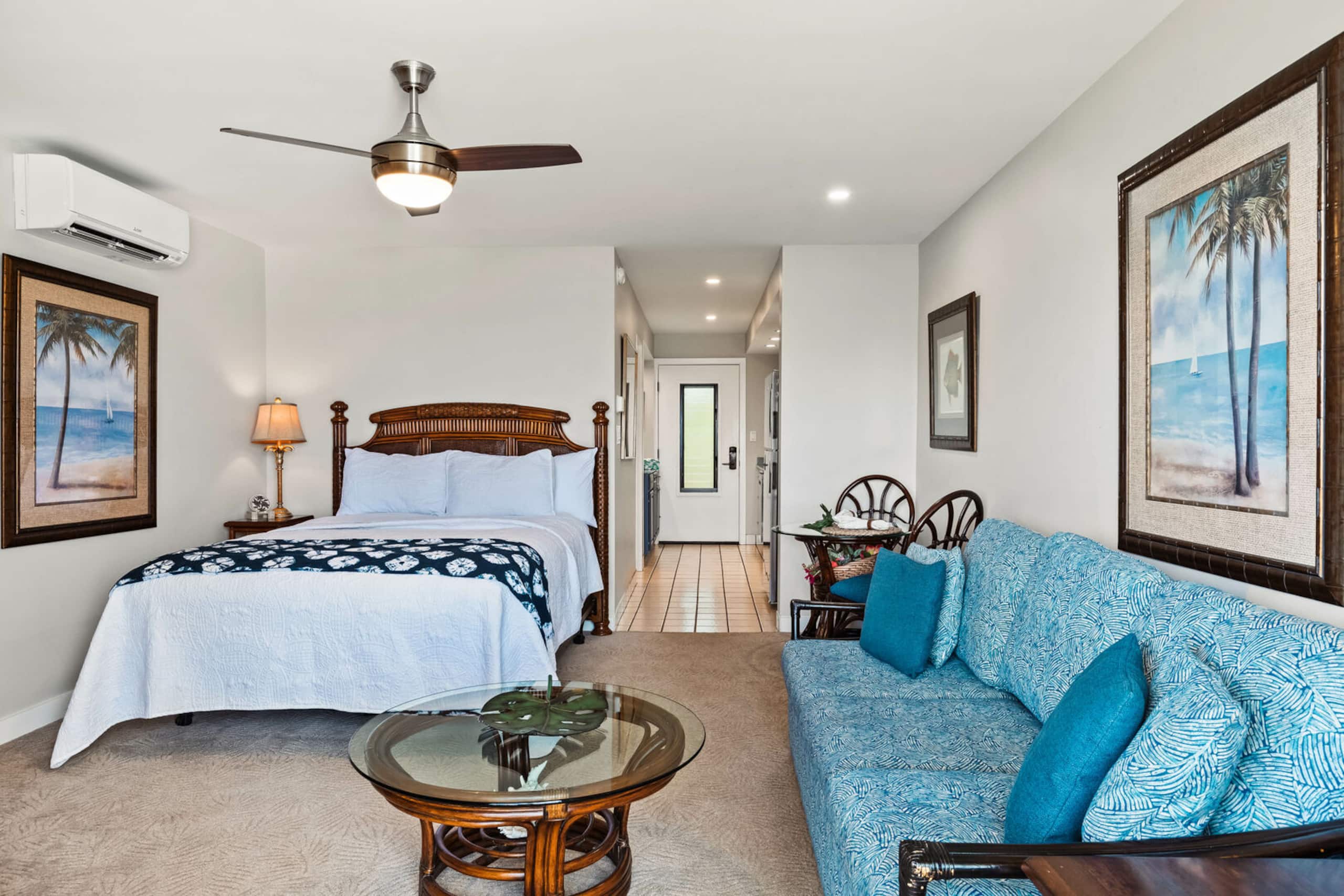 Condo in Lahaina · ★4.82 · 1 bedroom · 2 beds · 1 private bath - Image 4