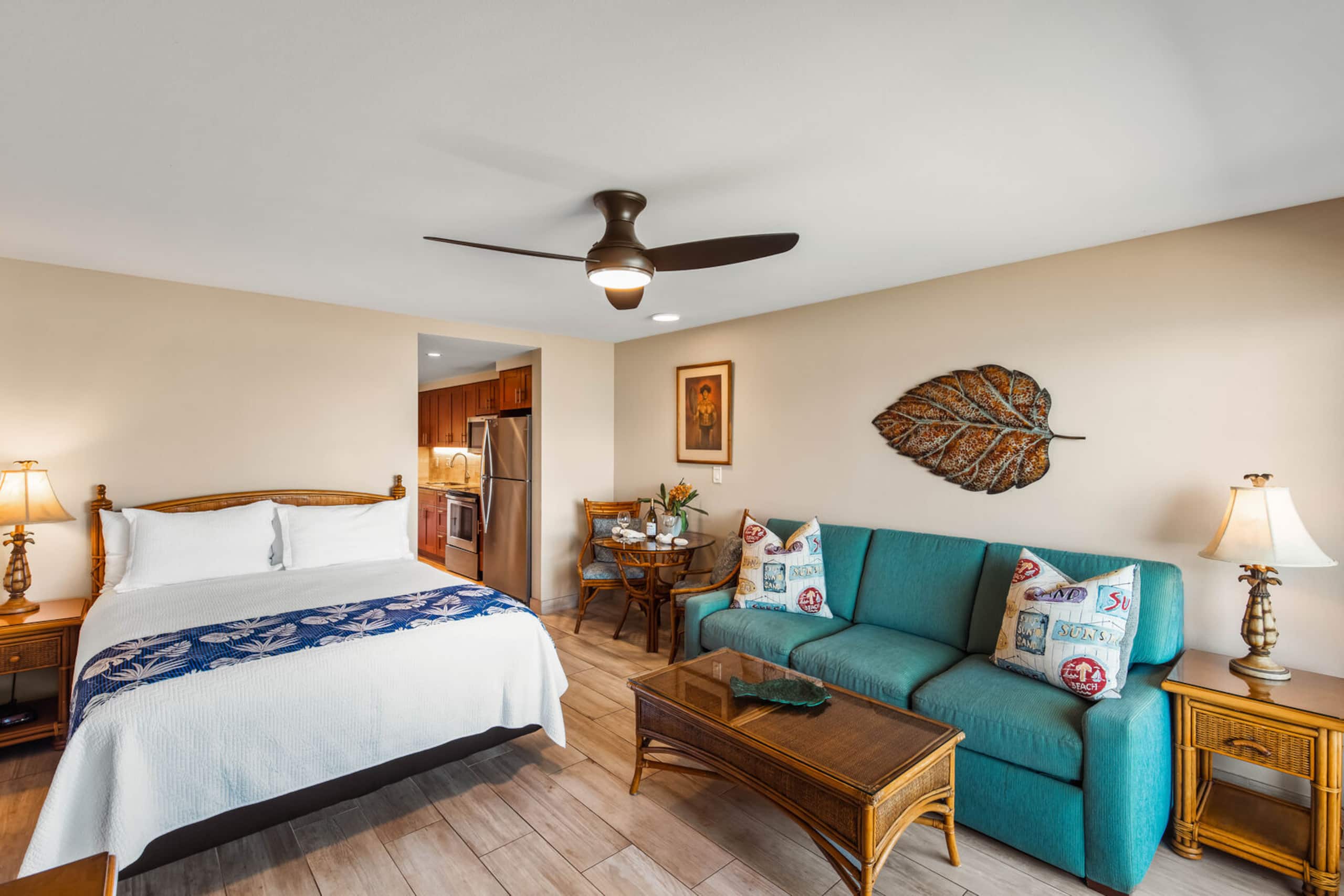 Condo in Lahaina · ★4.89 · 1 bedroom · 2 beds · 1 private bath - Image 6