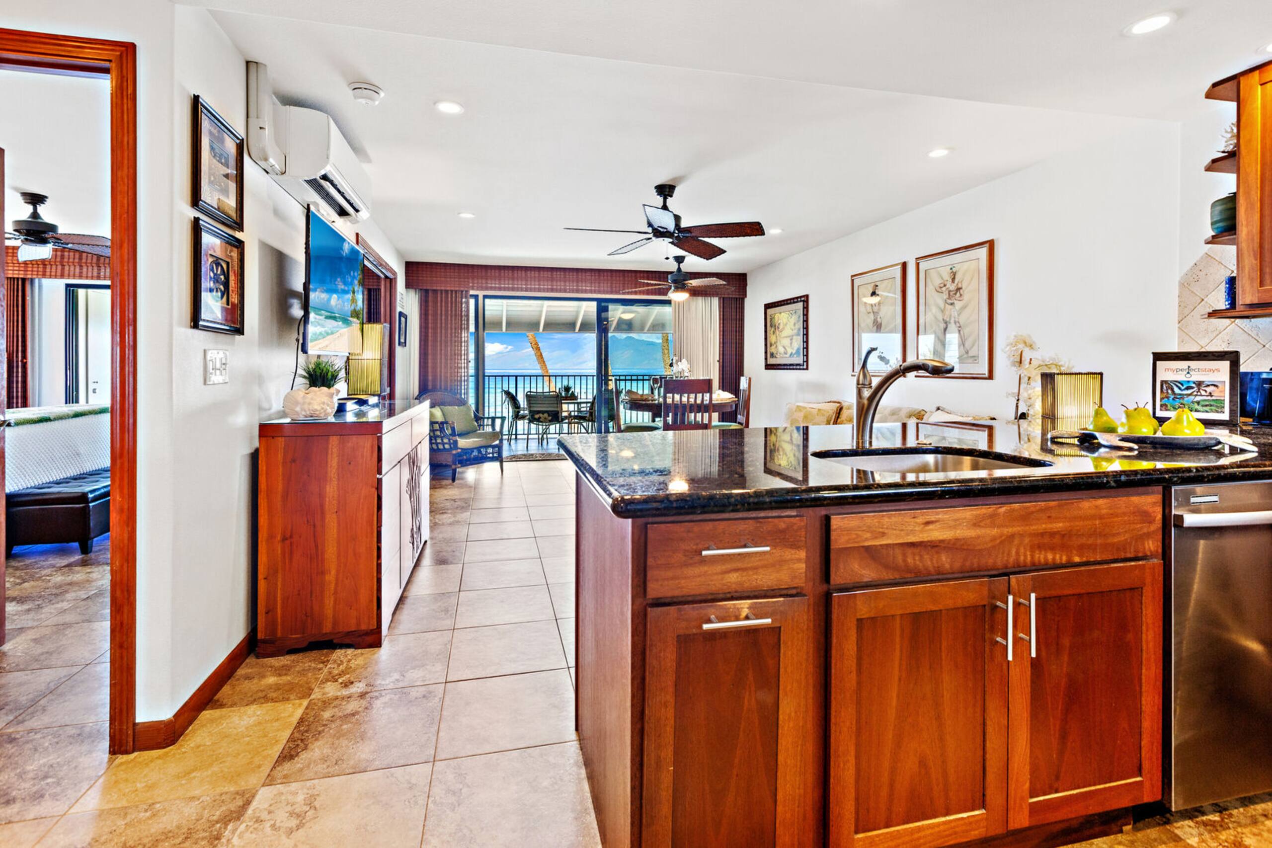 Condo in Lahaina · ★4.86 · 1 bedroom · 1 bed · 1 bath - Image 18
