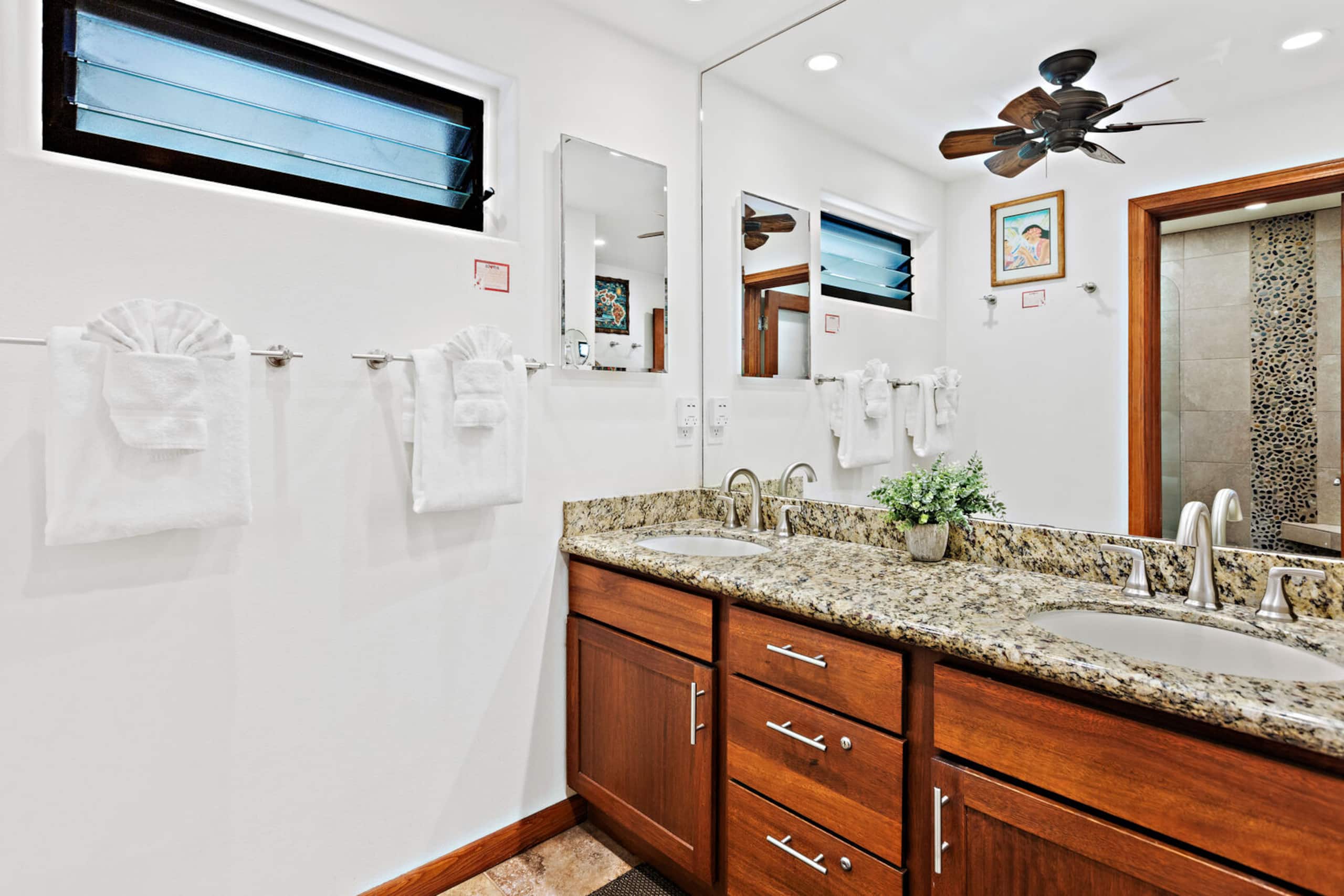 Condo in Lahaina · ★4.86 · 1 bedroom · 1 bed · 1 bath - Image 6