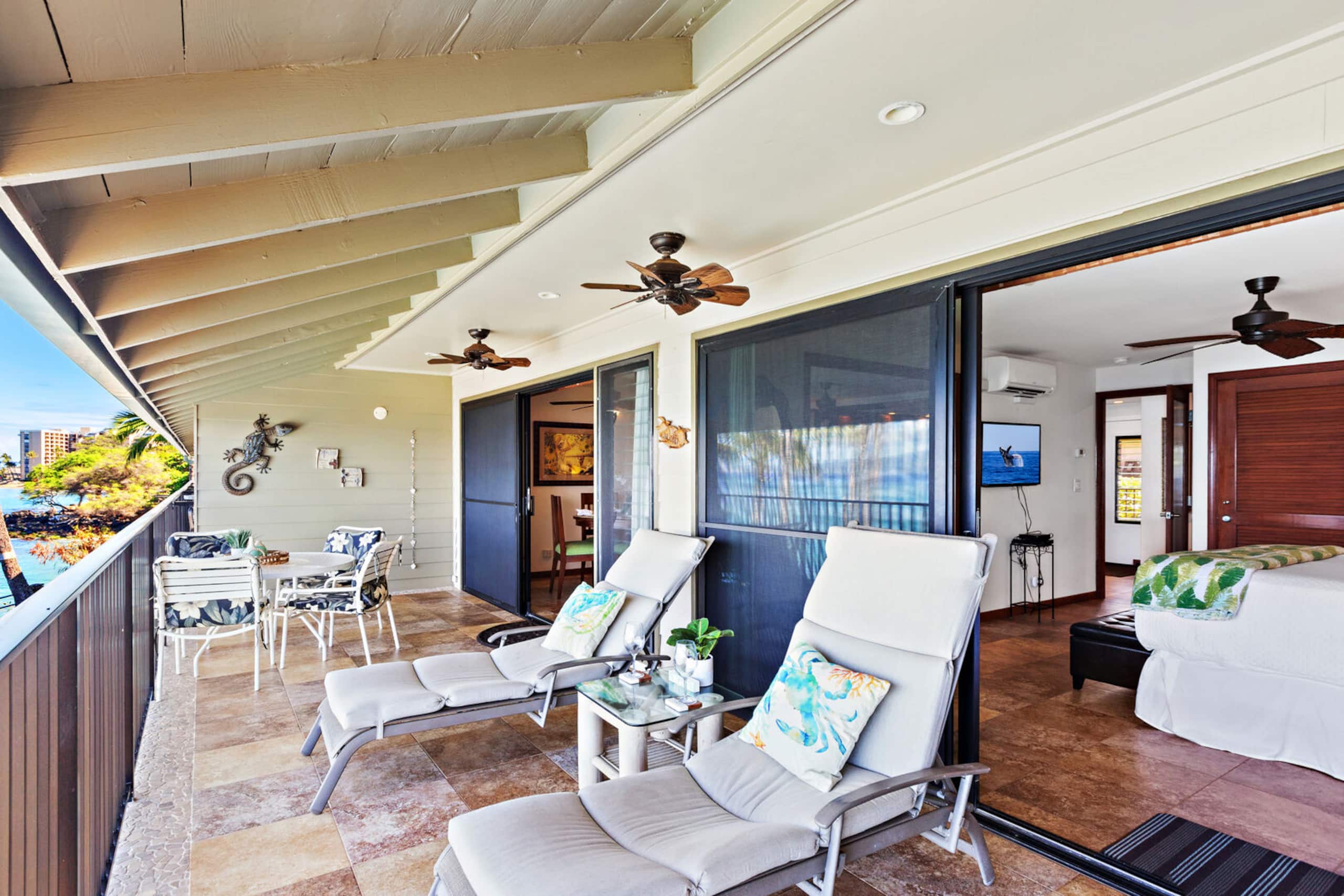 Condo in Lahaina · ★4.86 · 1 bedroom · 1 bed · 1 bath - Image 10