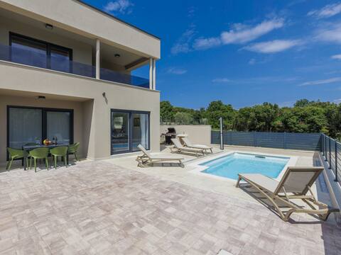 Villa Karlo by Interhome