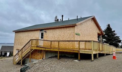 The Lodge at West Quoddy Station - Captains Table
