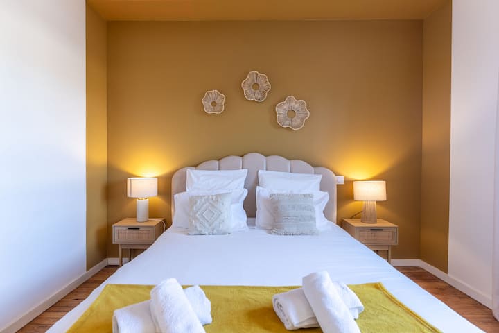Enjoy the queen-size bed bedroom 1 - Le Boho