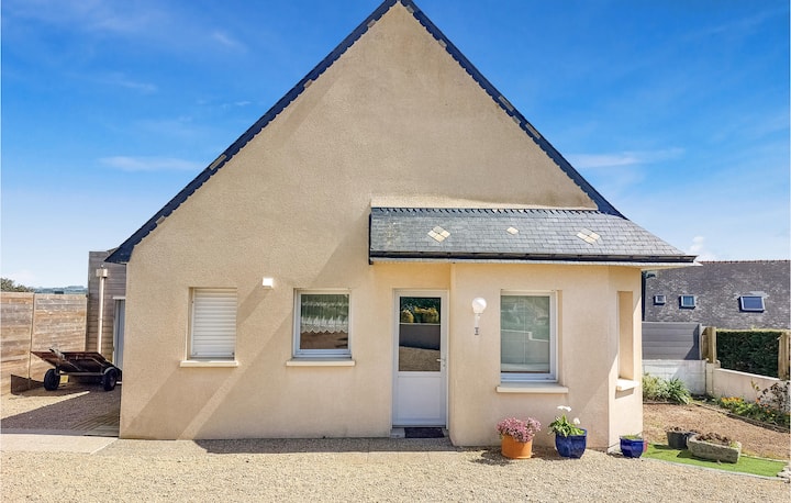 3 Bedroom Awesome Home In Brignogan-plages - Brignogan-Plage