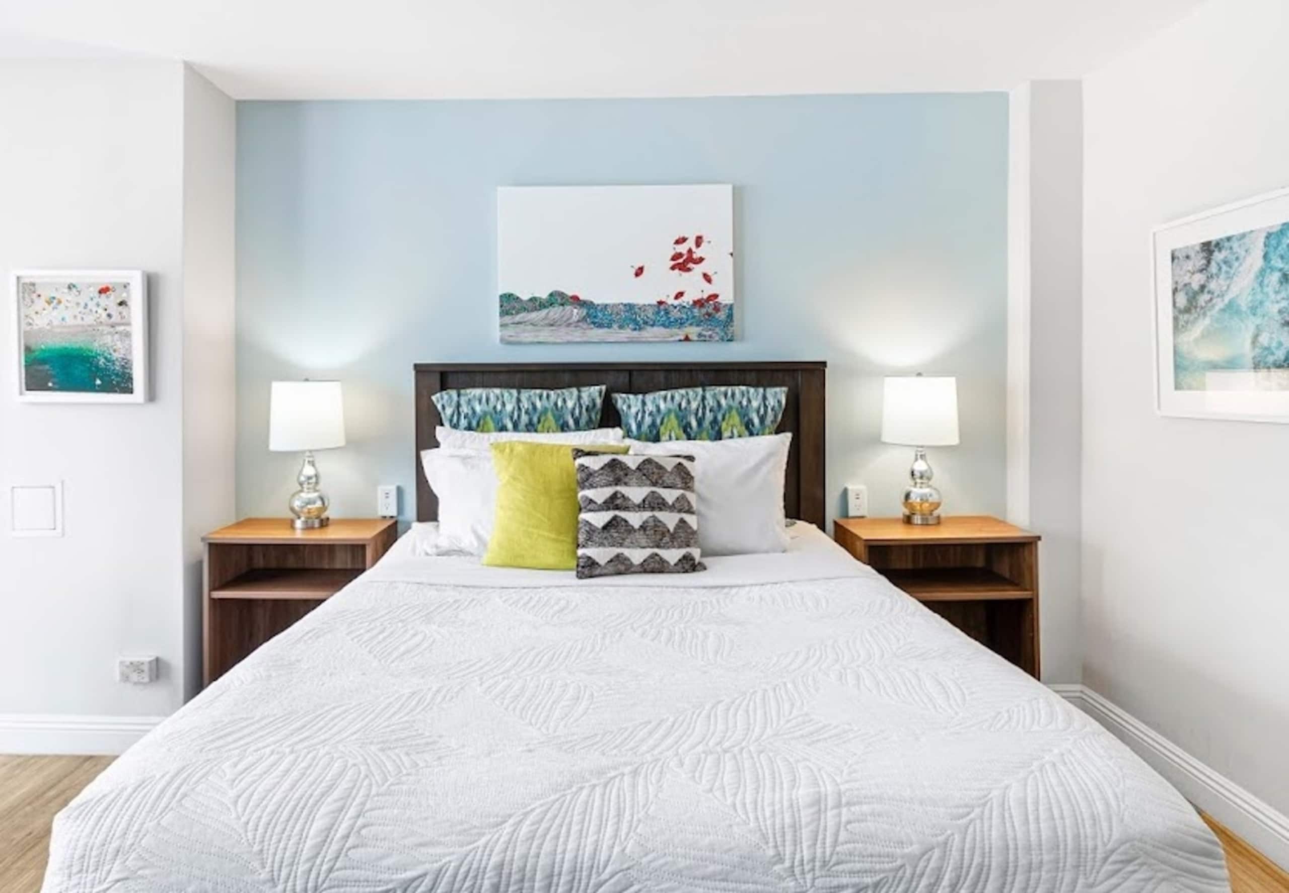 Prime Location! Waikiki City View Studio - Image 6
