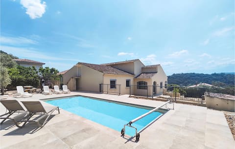 Gorgeous home in Roquebrun