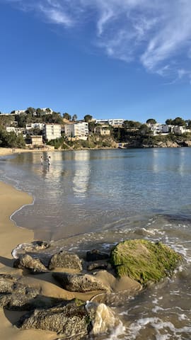 Flat with direct access to the beach Av-39