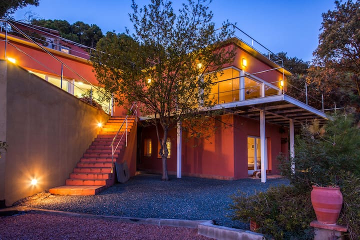 Sistach Rentals managed Airbnb listing 2