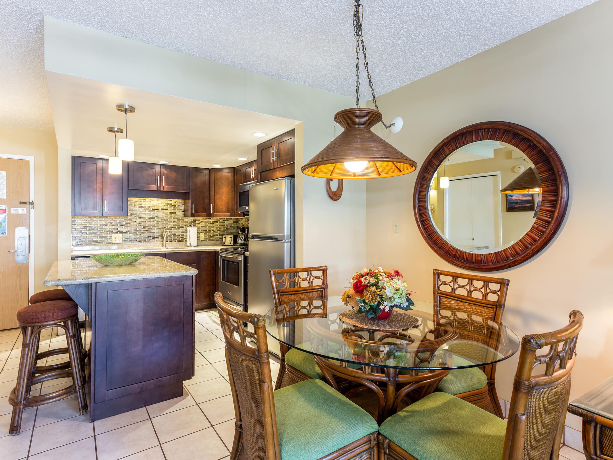 Condo in Kihei · ★4.56 · 1 bedroom · 2 beds · 2 baths - Image 6