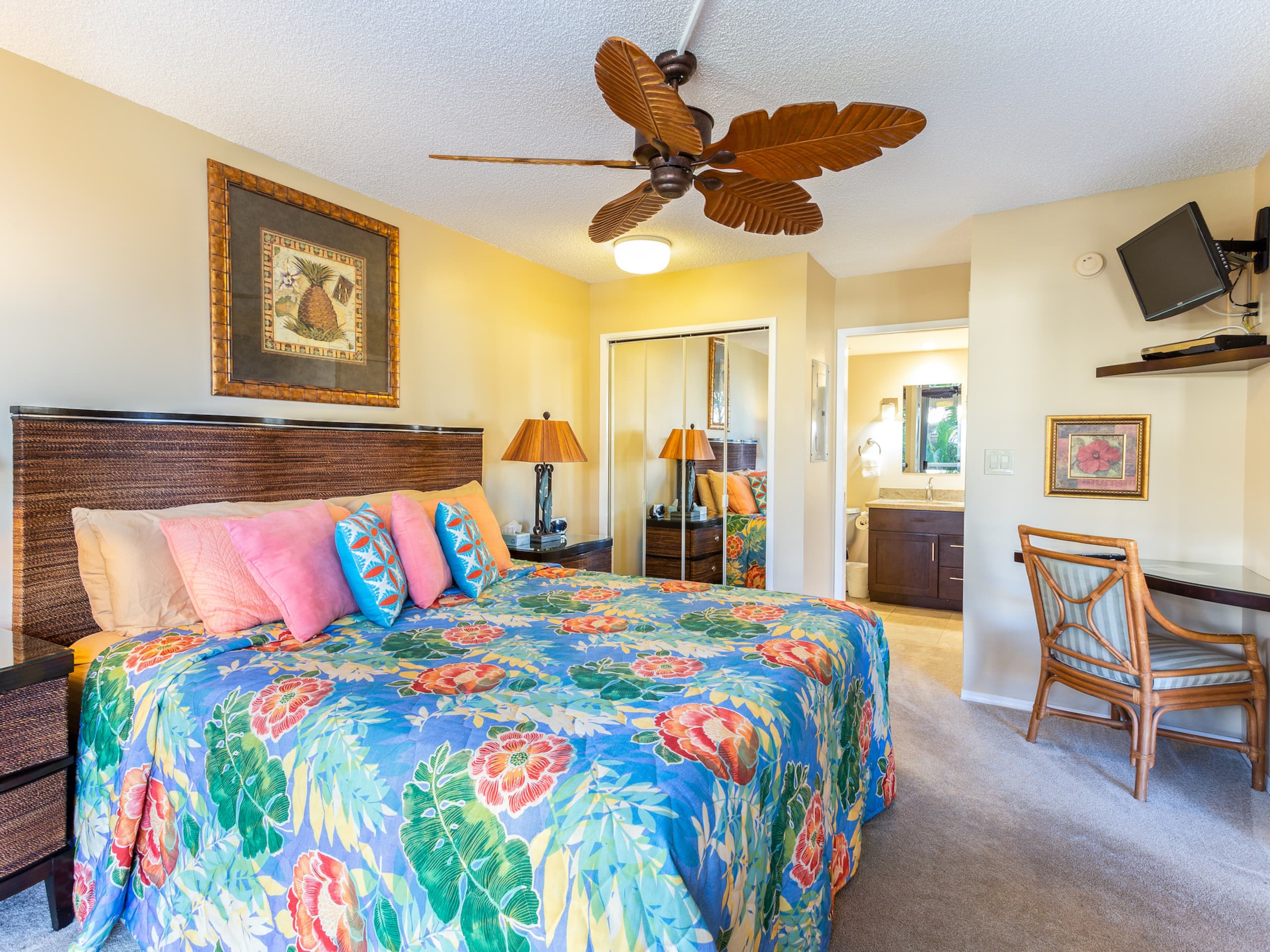 Condo in Kihei · ★4.56 · 1 bedroom · 2 beds · 2 baths - Image 10