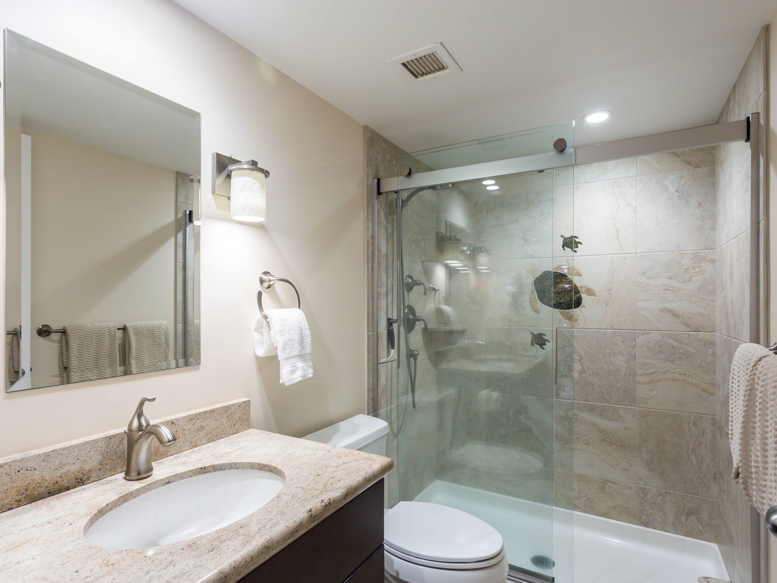 Condo in Kihei · ★4.56 · 1 bedroom · 2 beds · 2 baths - Image 15