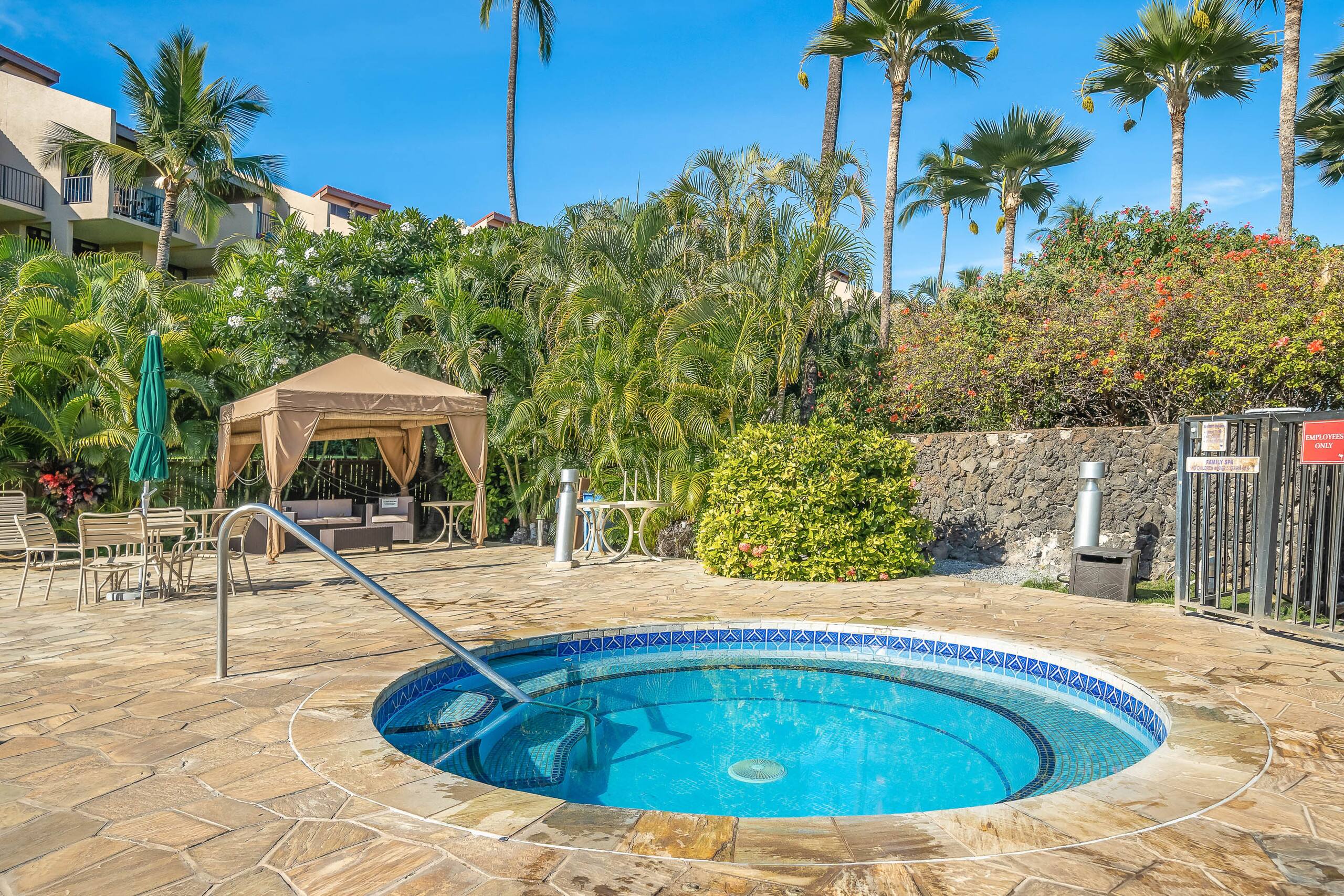 Condo in Kihei · ★4.5 · 1 bedroom · 2 beds · 2 baths - Image 27