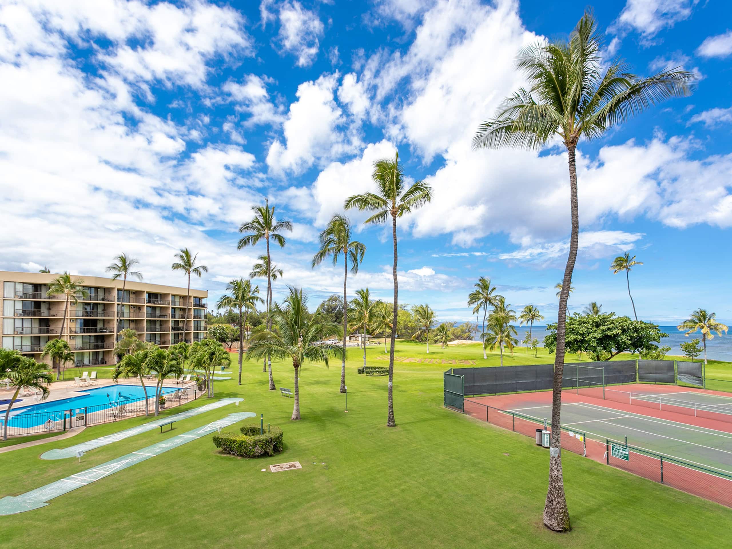 Condo in Kihei · ★4.73 · 3 bedrooms · 5 beds · 3 shared baths - Image 25