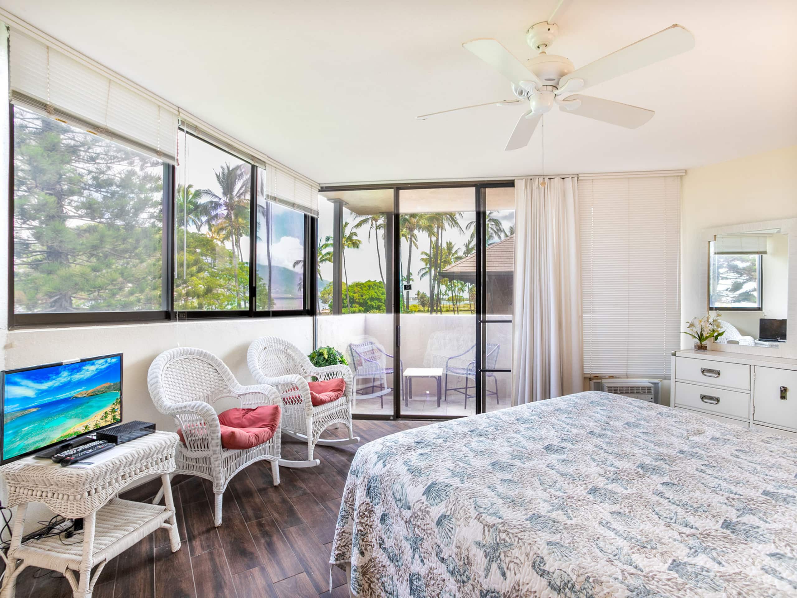 Condo in Kihei · ★4.73 · 3 bedrooms · 5 beds · 3 shared baths - Image 11