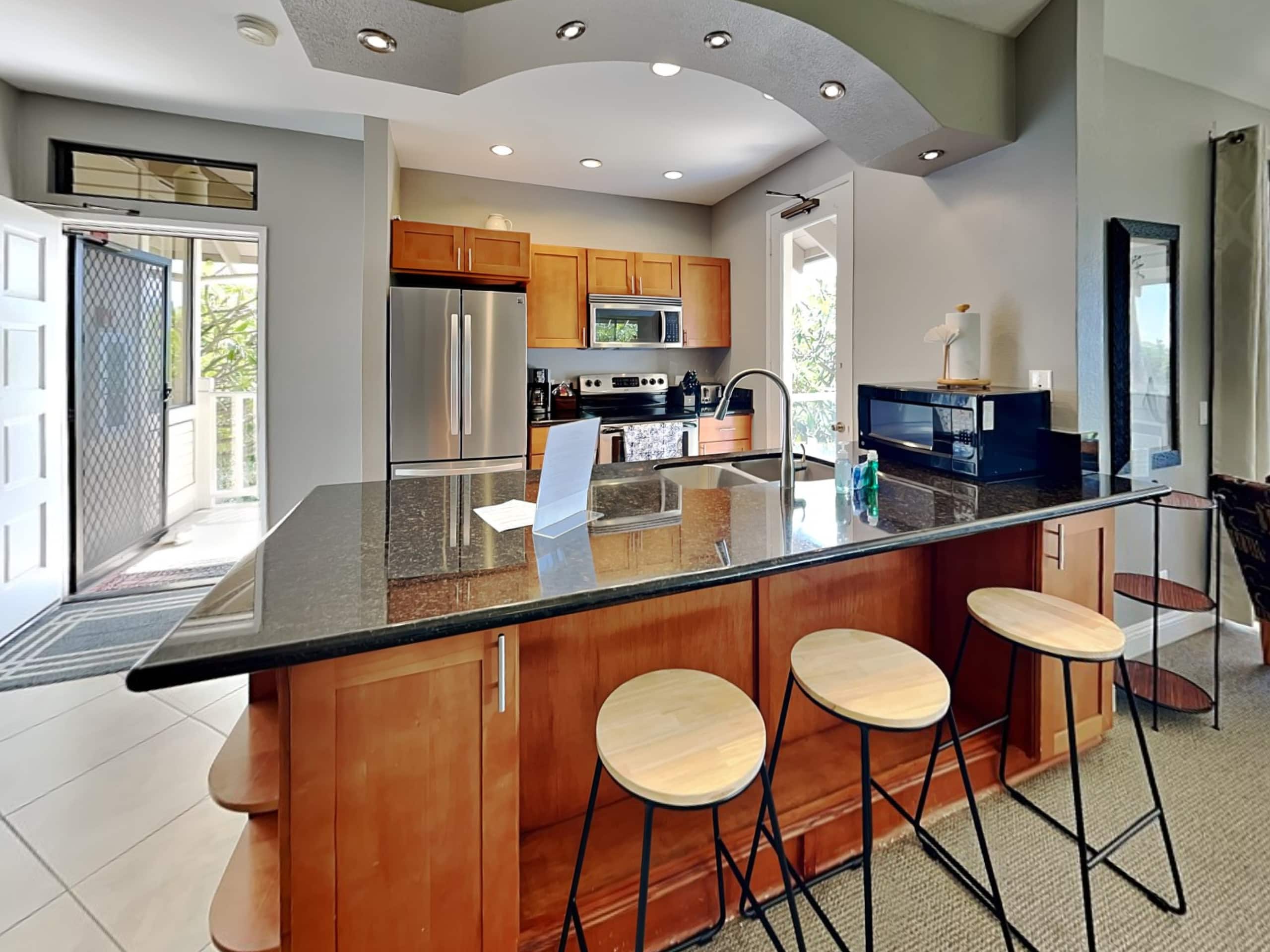 Condo in Wailea · ★4.17 · 3 bedrooms · 4 beds · 2 baths - Image 7