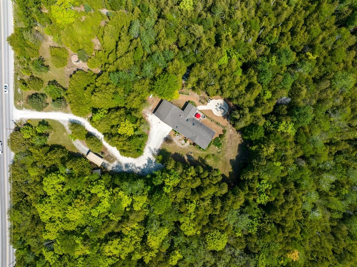 Cottage & Bay Escape to nature, 5 acres near SB Cottages for Rent