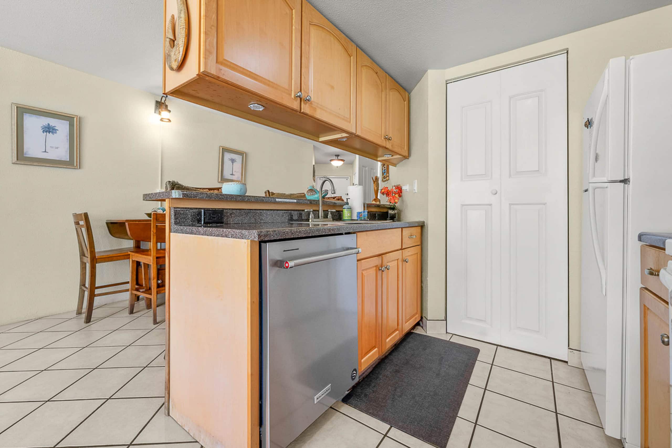 Condo in Kihei · ★4.75 · 1 bedroom · 3 beds · 2 shared baths - Image 12