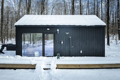 Catskill Tiny Cabin Hot Tub & Sauna Under Stars!