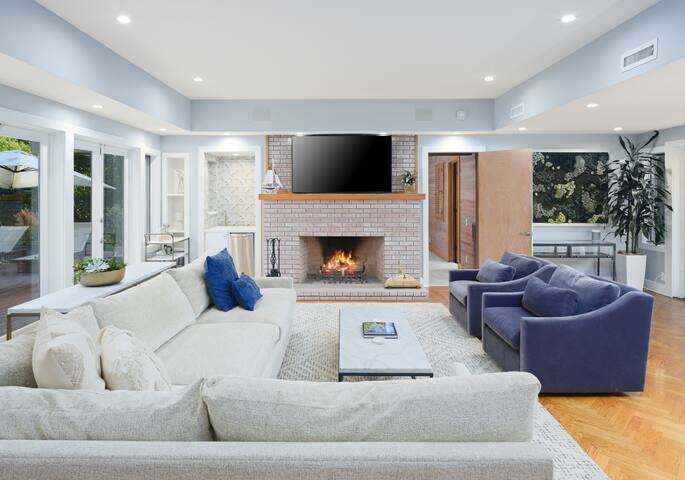 La Jolla Farms Estate | Heated Pool | Large Yard gallery image 4