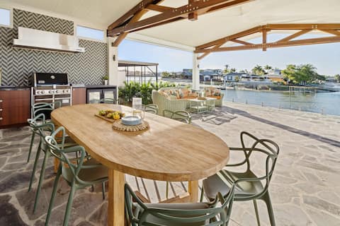Waterfront Bliss on Maroochydore Canal