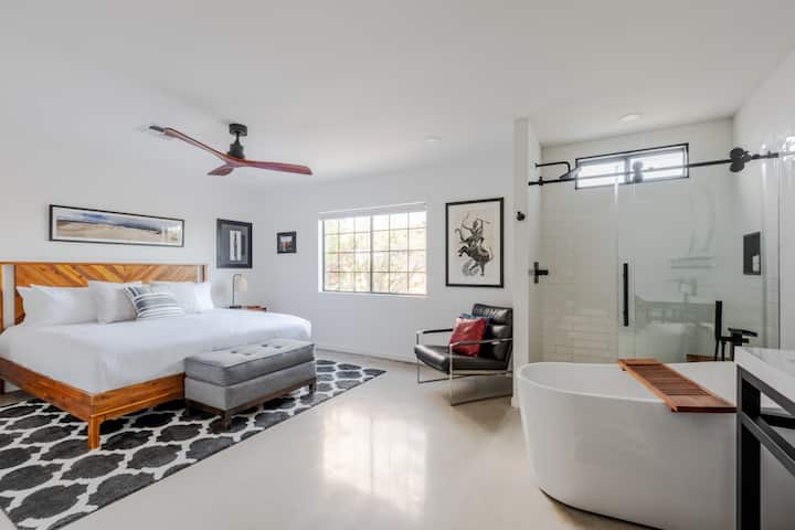 غرفة النوم الأساسية