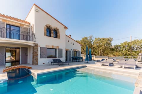 Mas Sureda, Luxury escape with panoramic pool