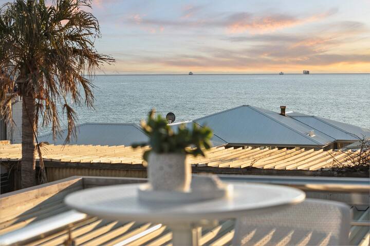 Nautilus Haus – coastal beauty gallery image 3