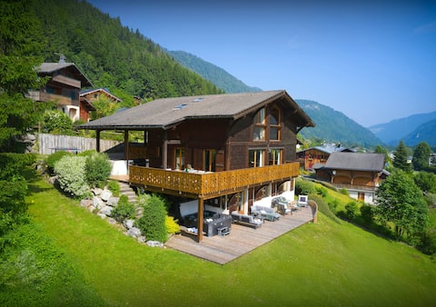 Mountain holiday for 12 with spa