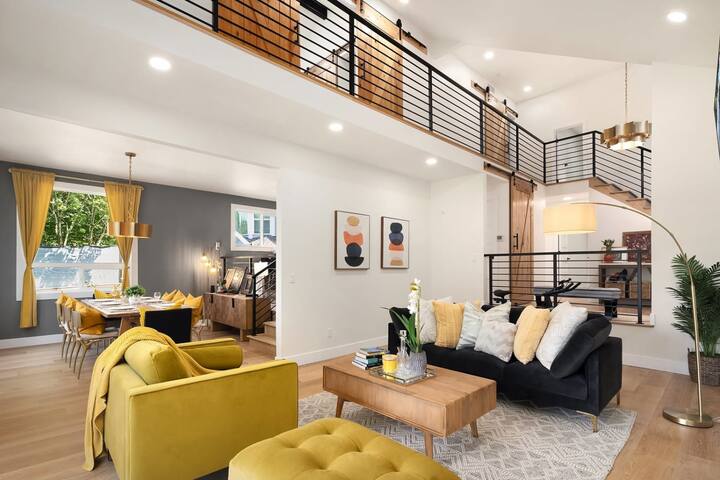 Brand New Modern Lake Front Paradise | RV Parking gallery image 2