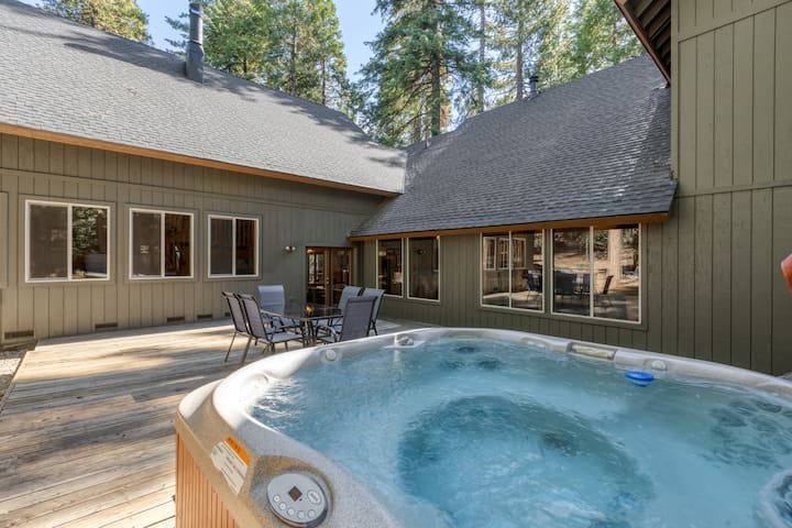 Shaver Lake Cabin Stays managed Airbnb listing 2