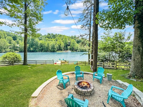 Winter Sale! | Sleeps 8 | Firepit | Hot Tub