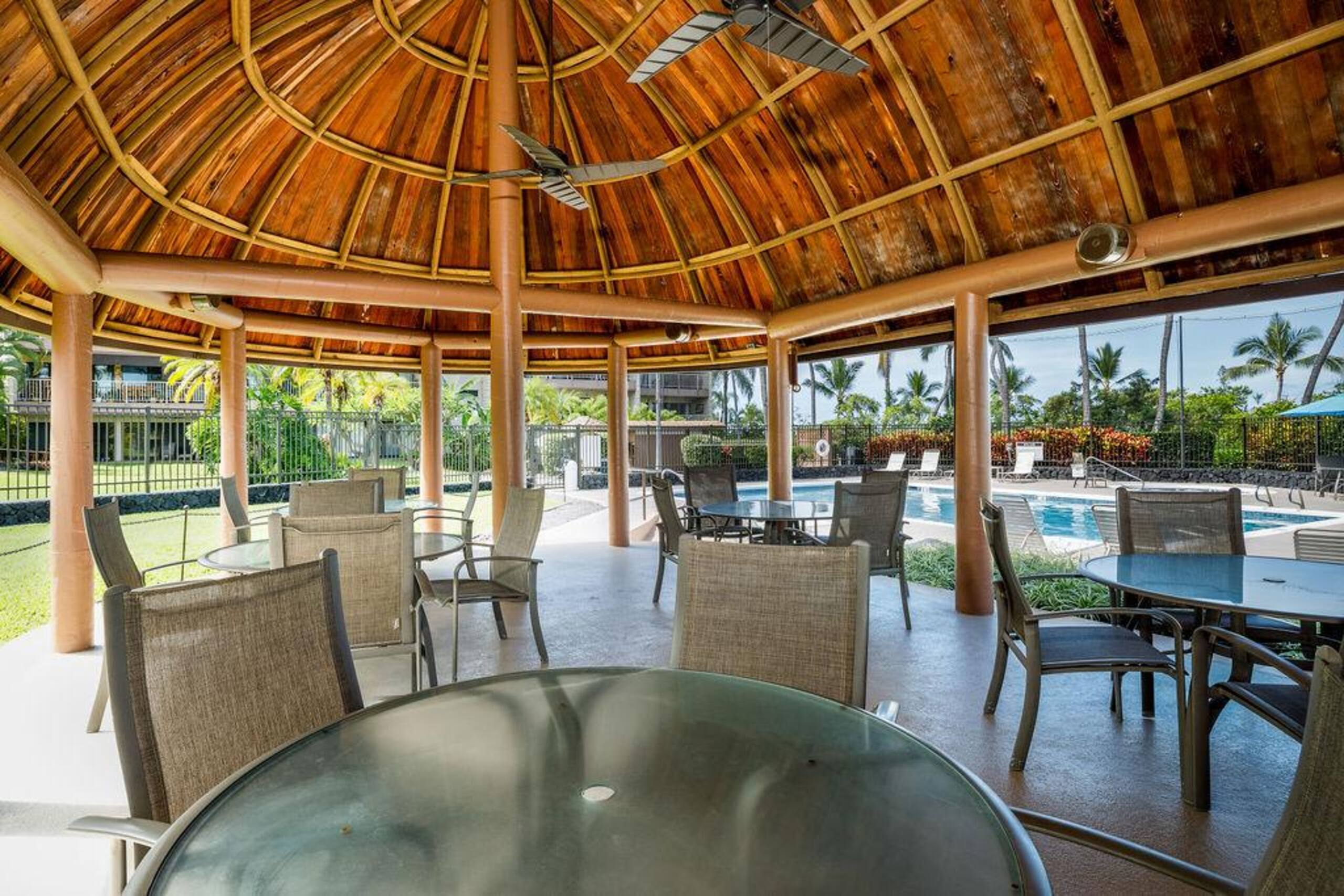 Condo in Kailua-Kona · ★4.86 · 2 bedrooms · 3 beds · 2 private baths - Image 27