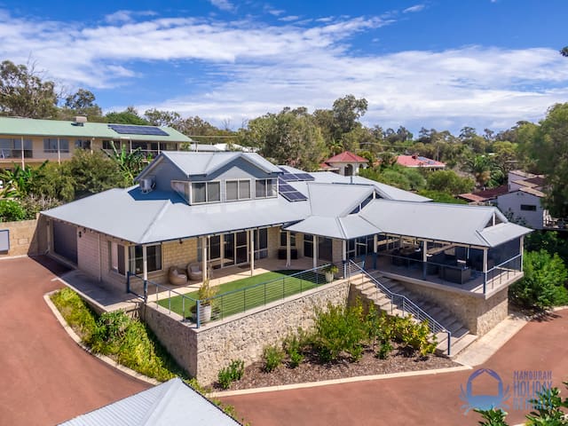 Rest & Recharge in Bouvard