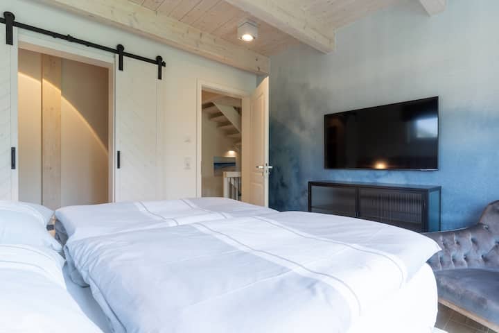 Spavaća soba na katu