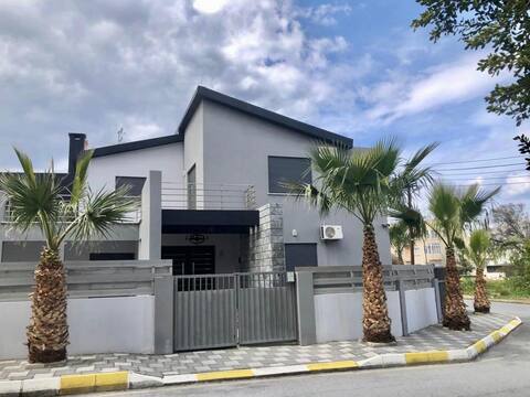 4 Bedroom Private Villa, Pool, Kyrenia Town