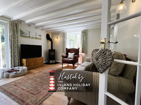 Fairy Hill Cottage-Seaview near Beach