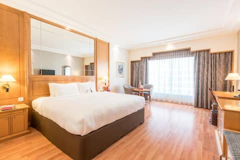 Standard Room Near Capital Park
