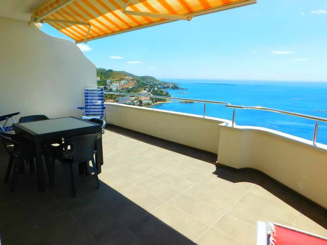 IMMO GMID Roses managed Airbnb listing 3