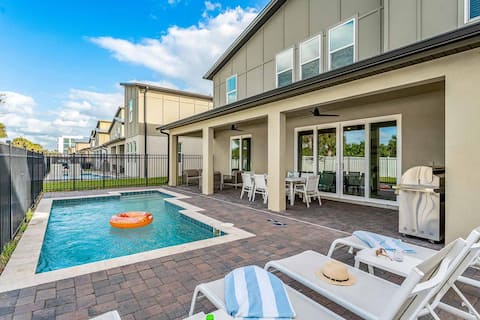 Superstar Beach Home w Private Pool
