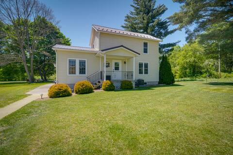 Pet-Friendly Centerville Home w/ Fire Pit & Grill