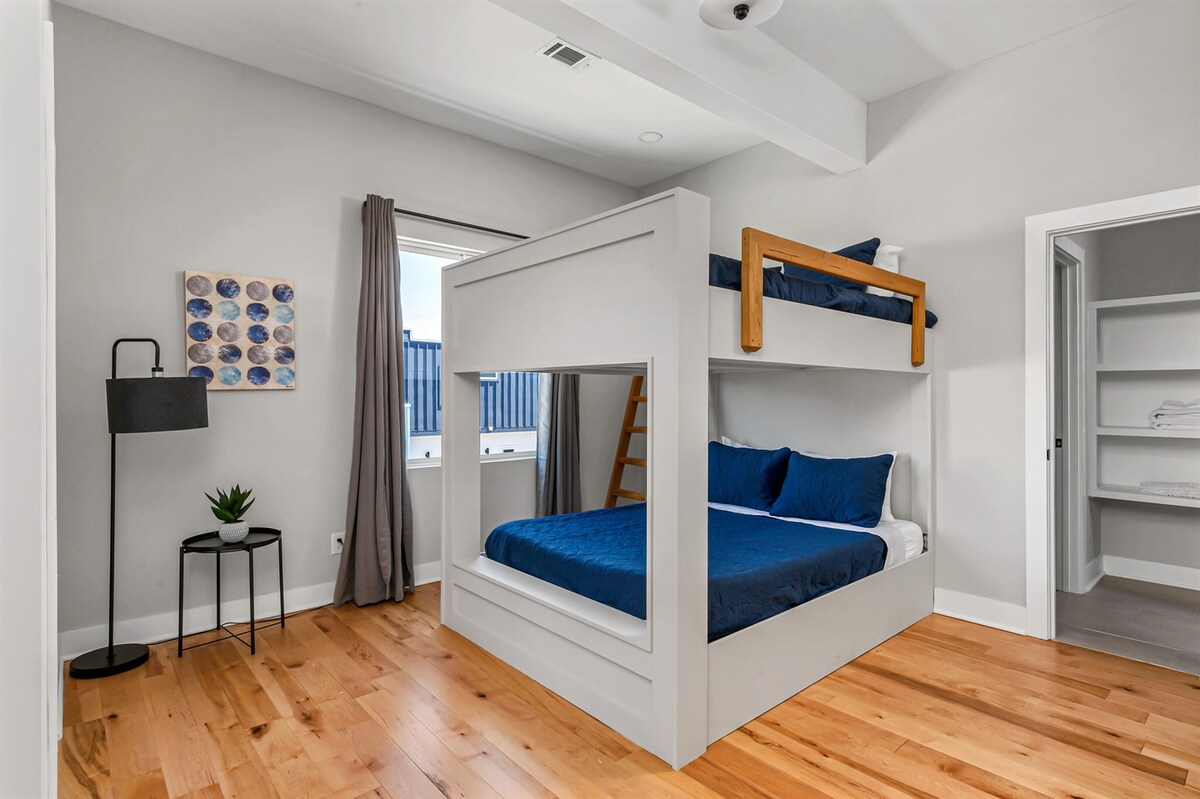 Dhoma e gjumit 6 - Krevate marinarë të personalizuar dhe me dyshekë dopio "queen".